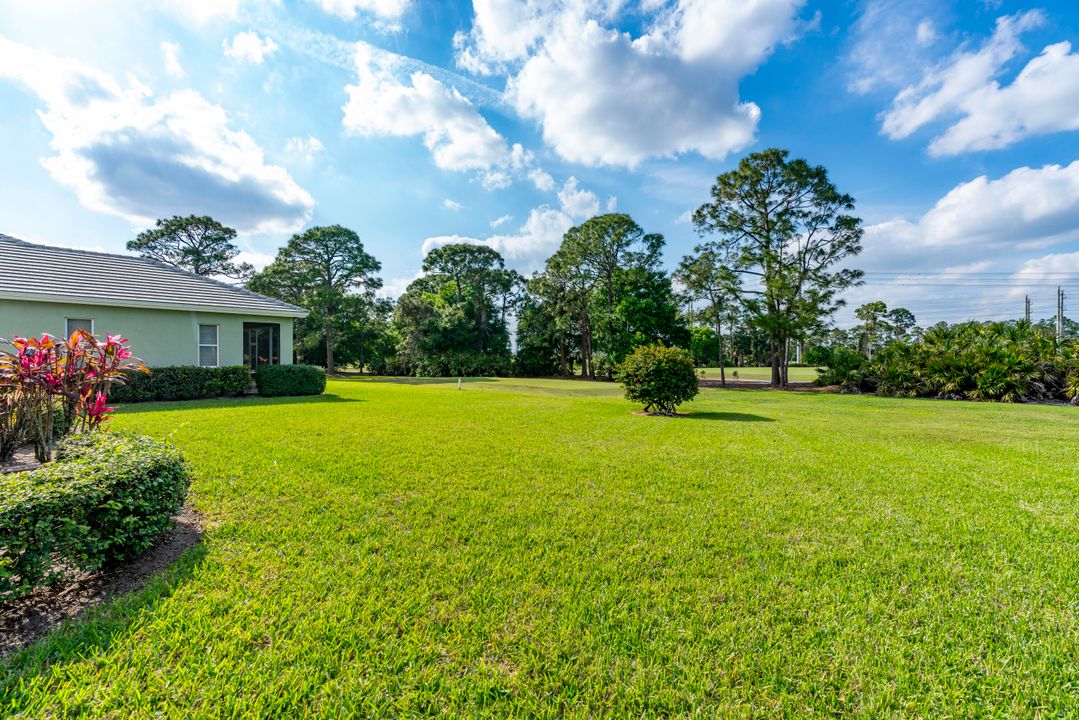 For Sale: $419,000 (2 beds, 2 baths, 2052 Square Feet)