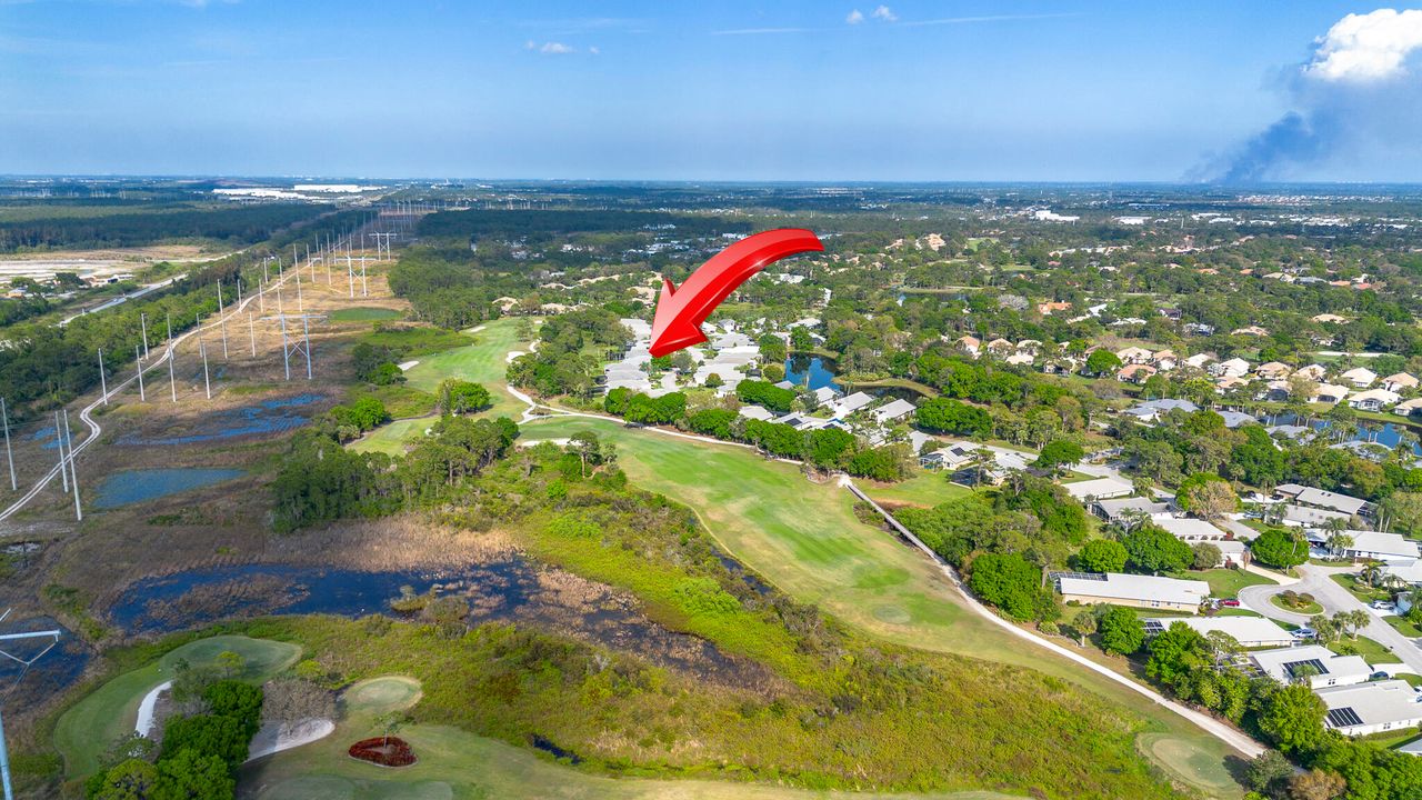 For Sale: $419,000 (2 beds, 2 baths, 2052 Square Feet)