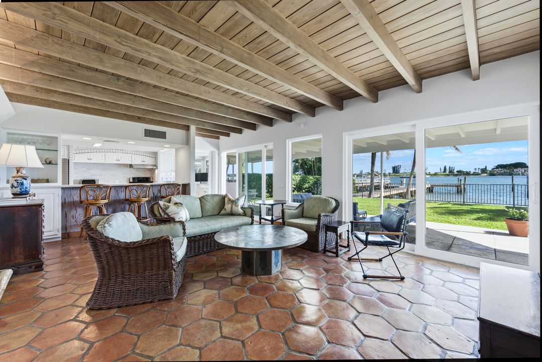 待售: $11,495,000 (5 贝兹, 4 浴室, 3505 平方英尺)