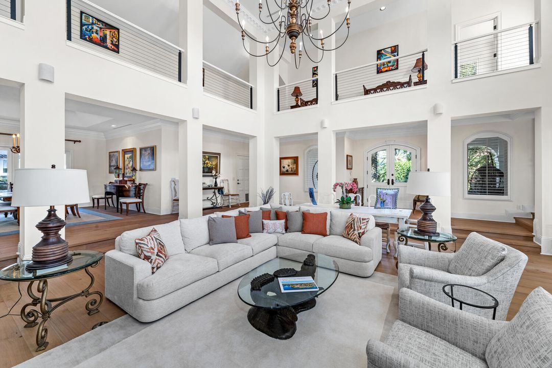 For Sale: $6,975,000 (6 beds, 6 baths, 7844 Square Feet)