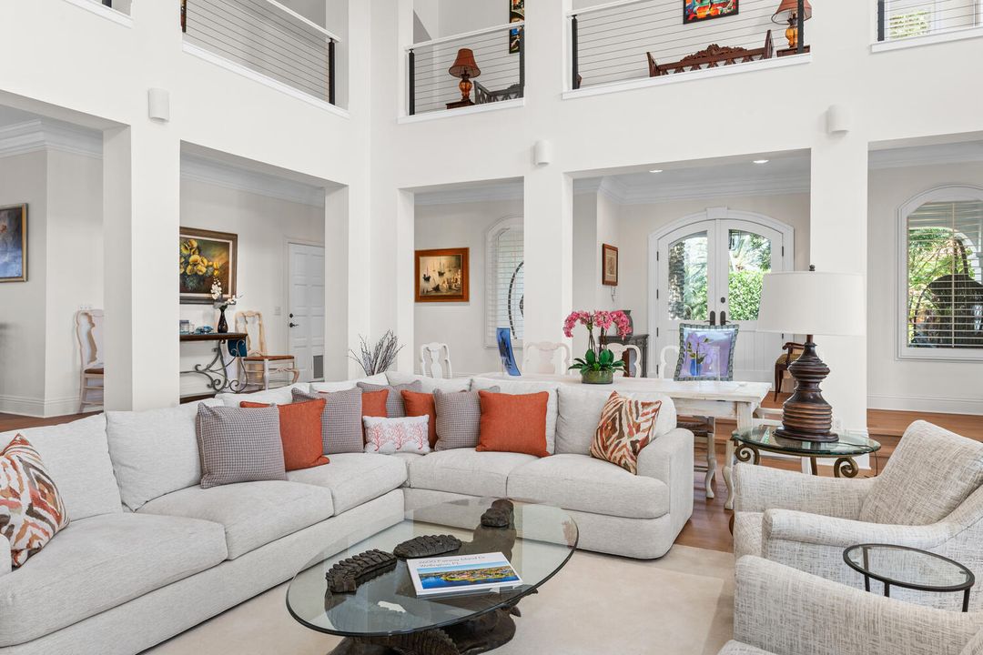 For Sale: $6,975,000 (6 beds, 6 baths, 7844 Square Feet)