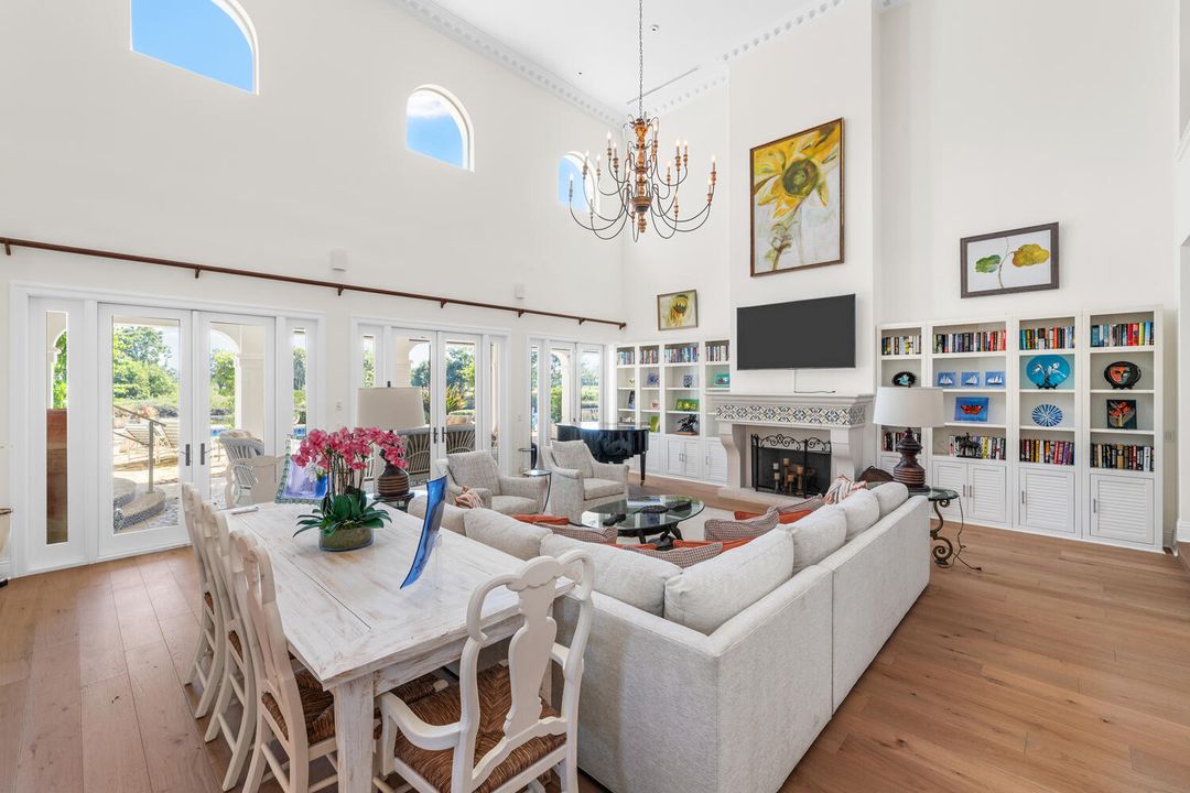 For Sale: $6,975,000 (6 beds, 6 baths, 7844 Square Feet)