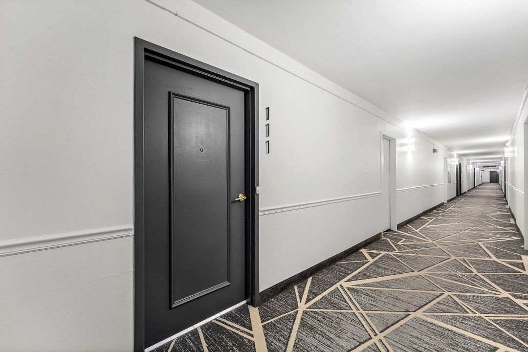 For Sale: $499,900 (1 beds, 1 baths, 1008 Square Feet)