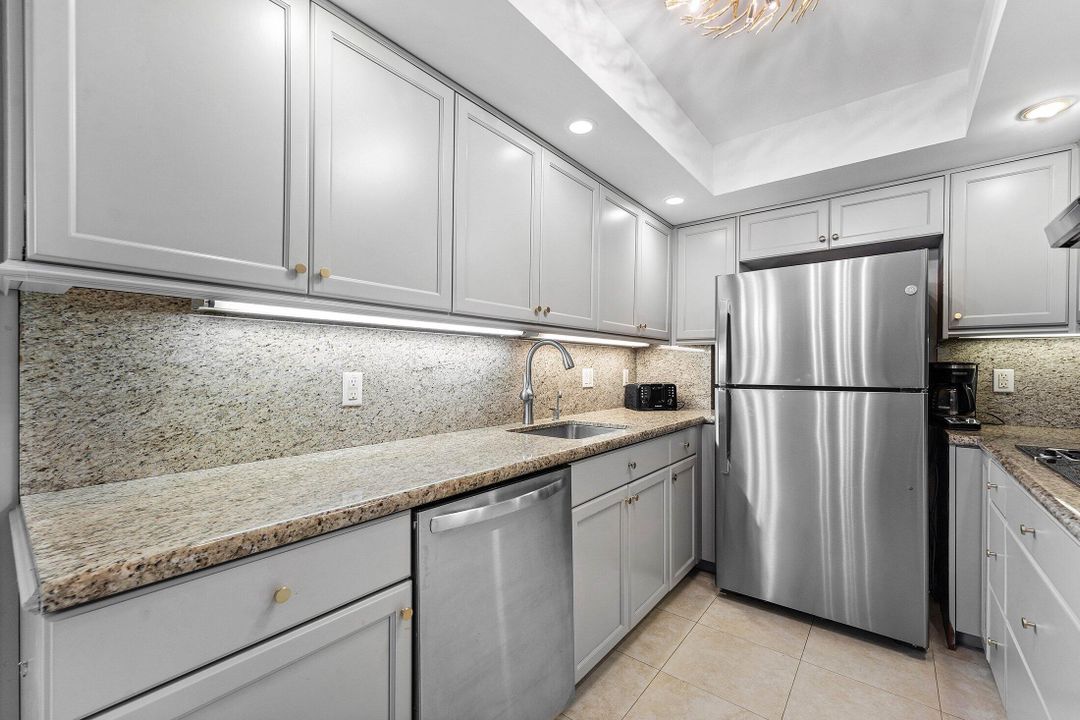 For Sale: $499,900 (1 beds, 1 baths, 1008 Square Feet)