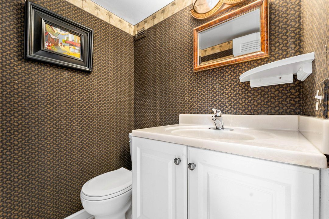 For Sale: $499,900 (1 beds, 1 baths, 1008 Square Feet)