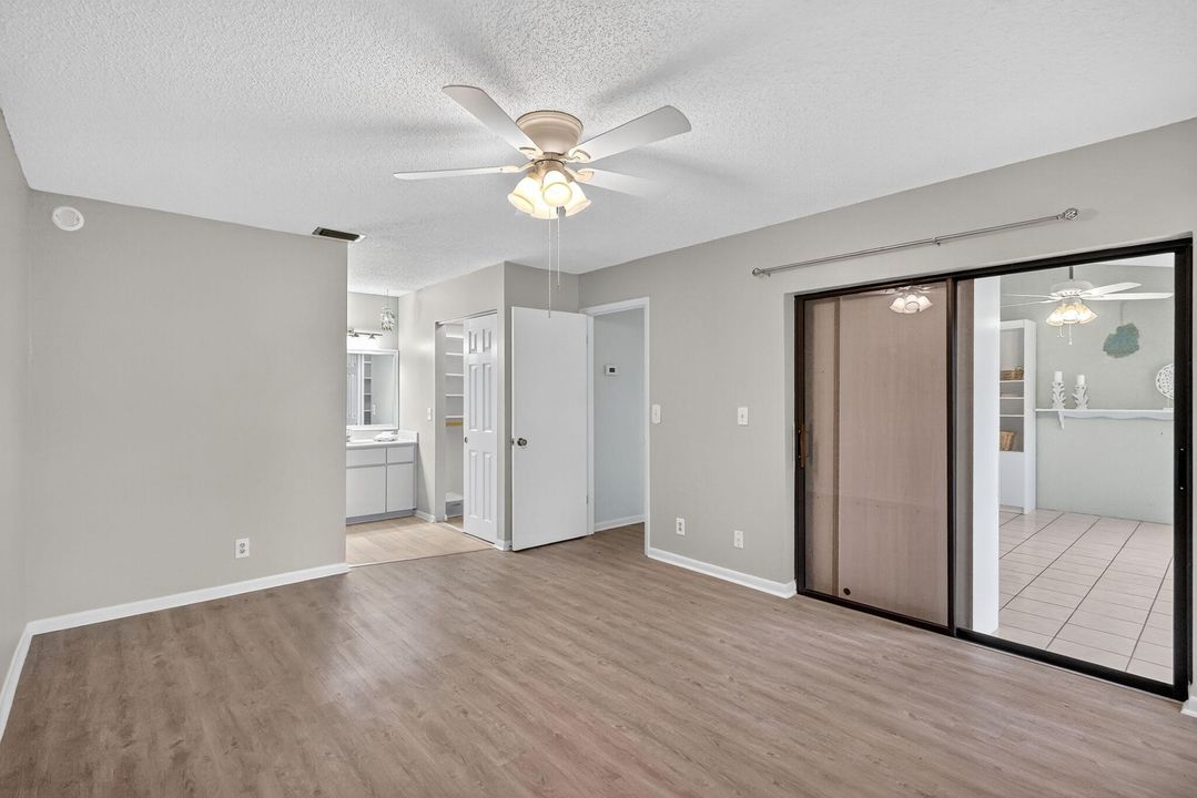 待售: $329,000 (2 贝兹, 2 浴室, 1306 平方英尺)