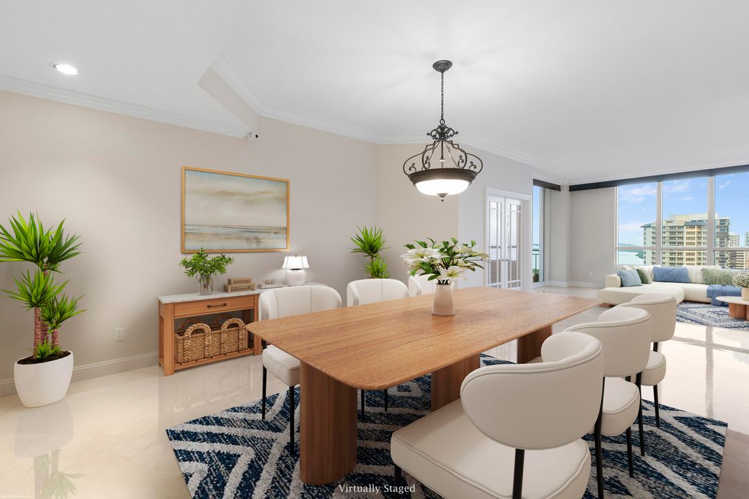 En Venta: $2,499,000 (3 camas, 3 baños, 2801 Pies cuadrados)