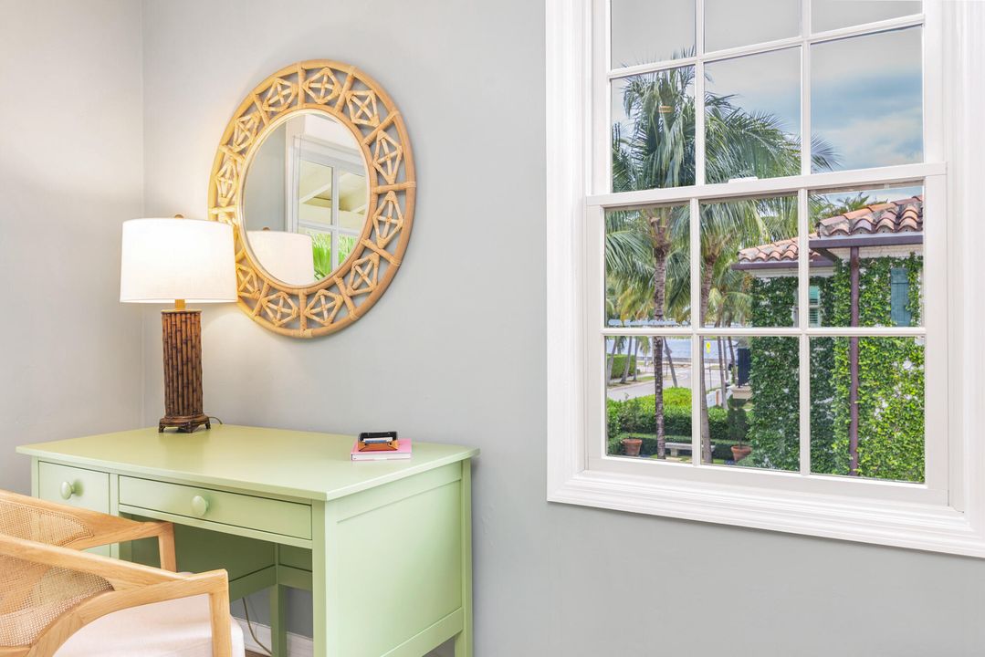 For Sale: $12,550,000 (9 beds, 7 baths, 7261 Square Feet)