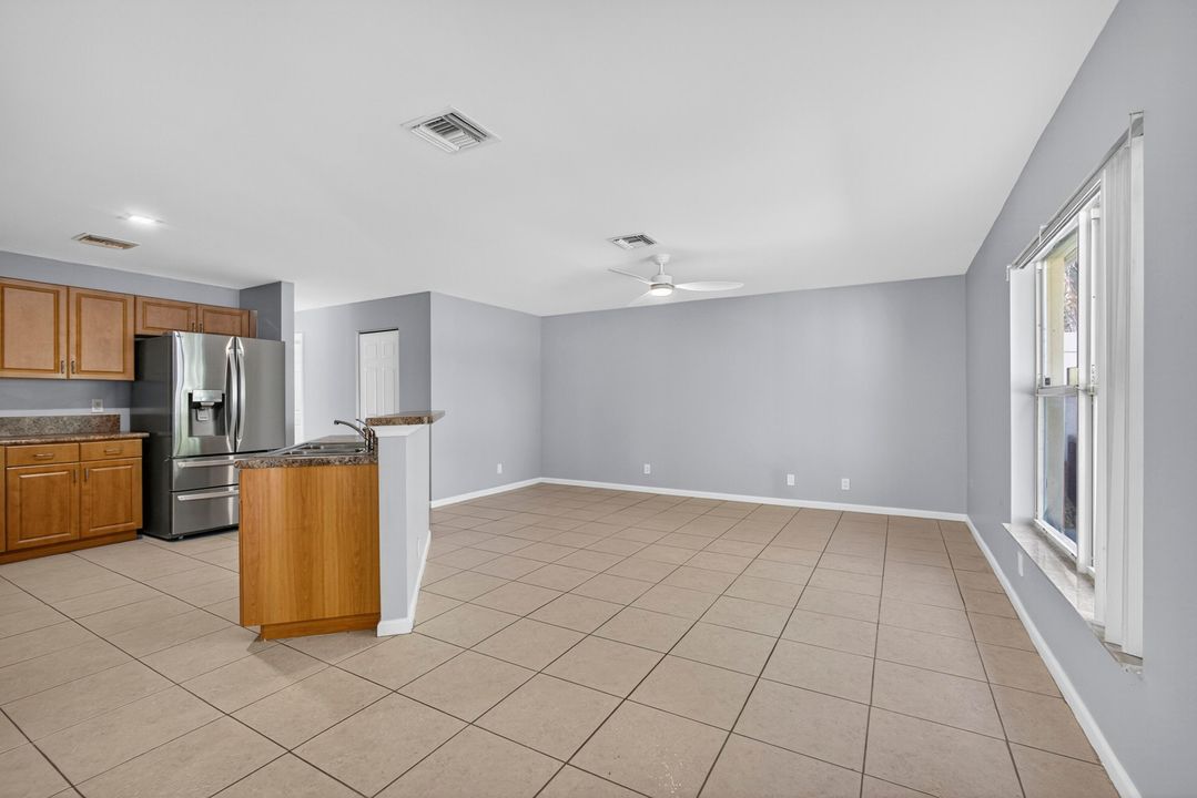 For Sale: $485,000 (3 beds, 2 baths, 2004 Square Feet)