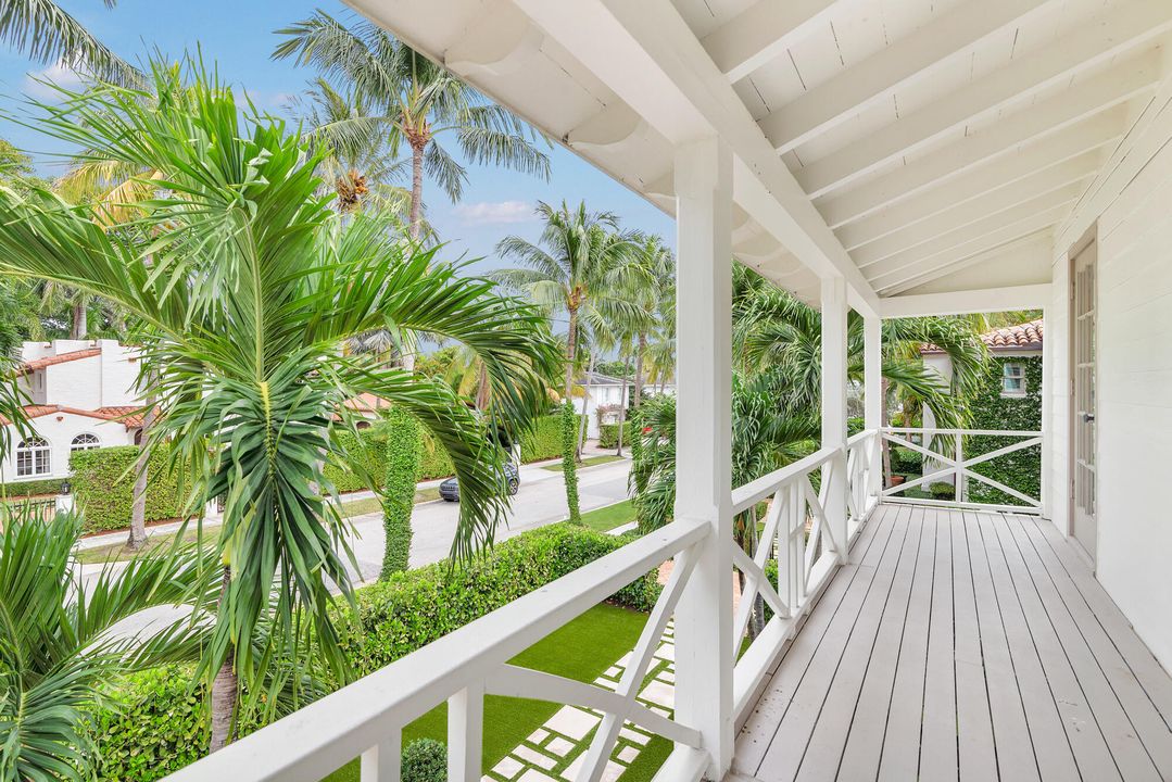 For Sale: $12,550,000 (9 beds, 7 baths, 7261 Square Feet)