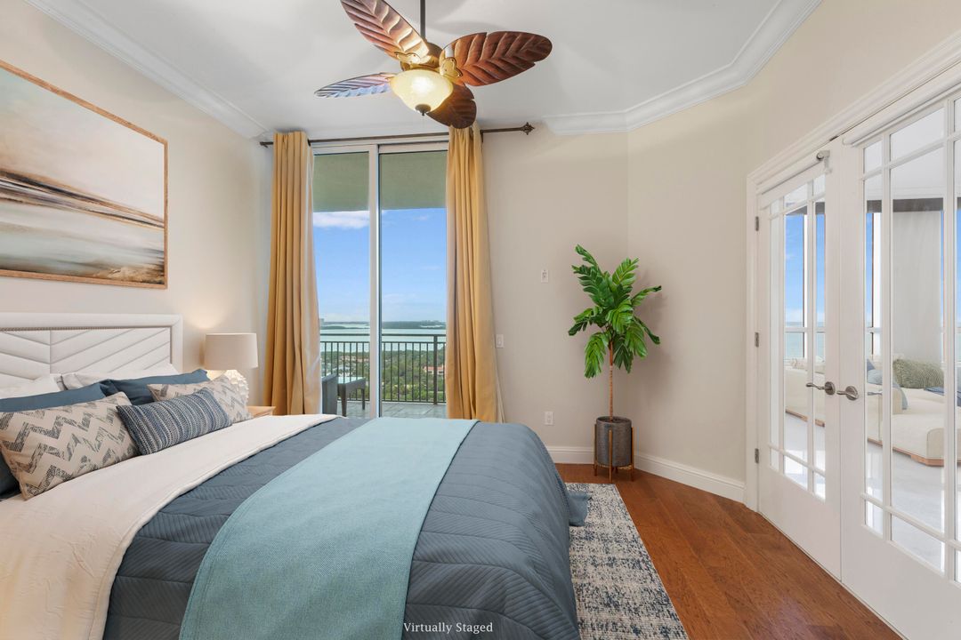 En Venta: $2,499,000 (3 camas, 3 baños, 2801 Pies cuadrados)