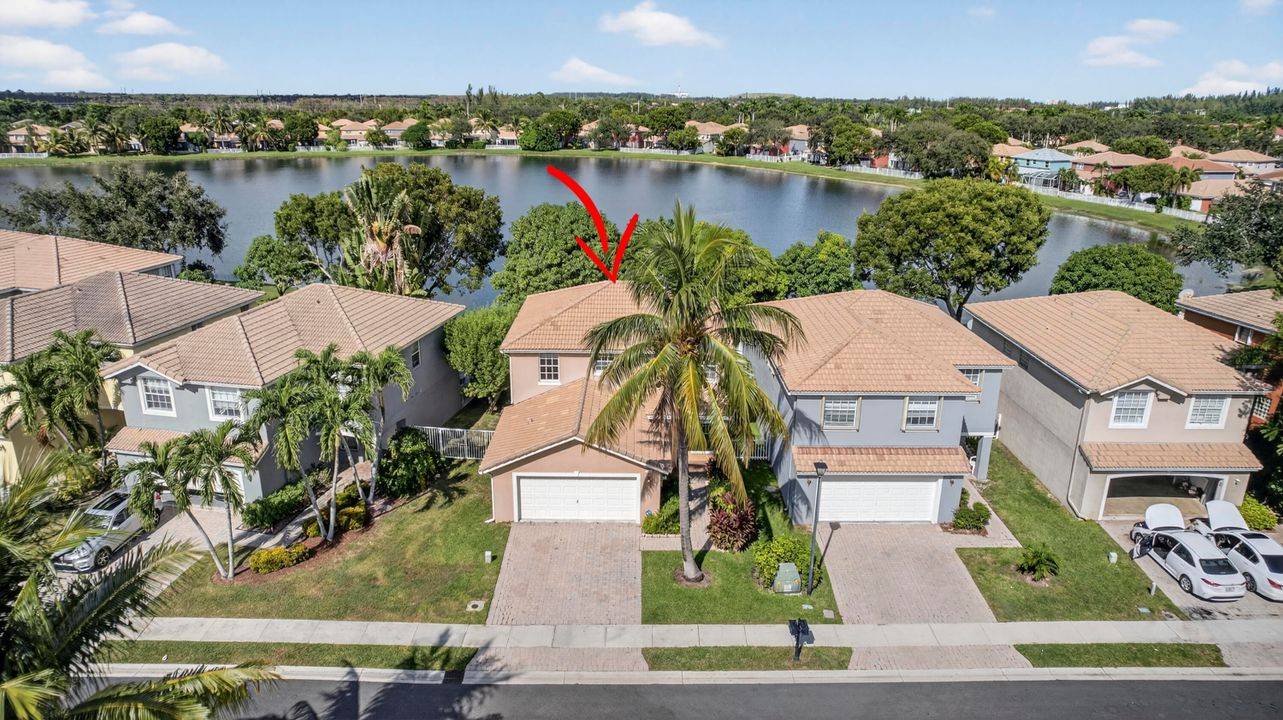 For Sale: $485,000 (3 beds, 2 baths, 2004 Square Feet)