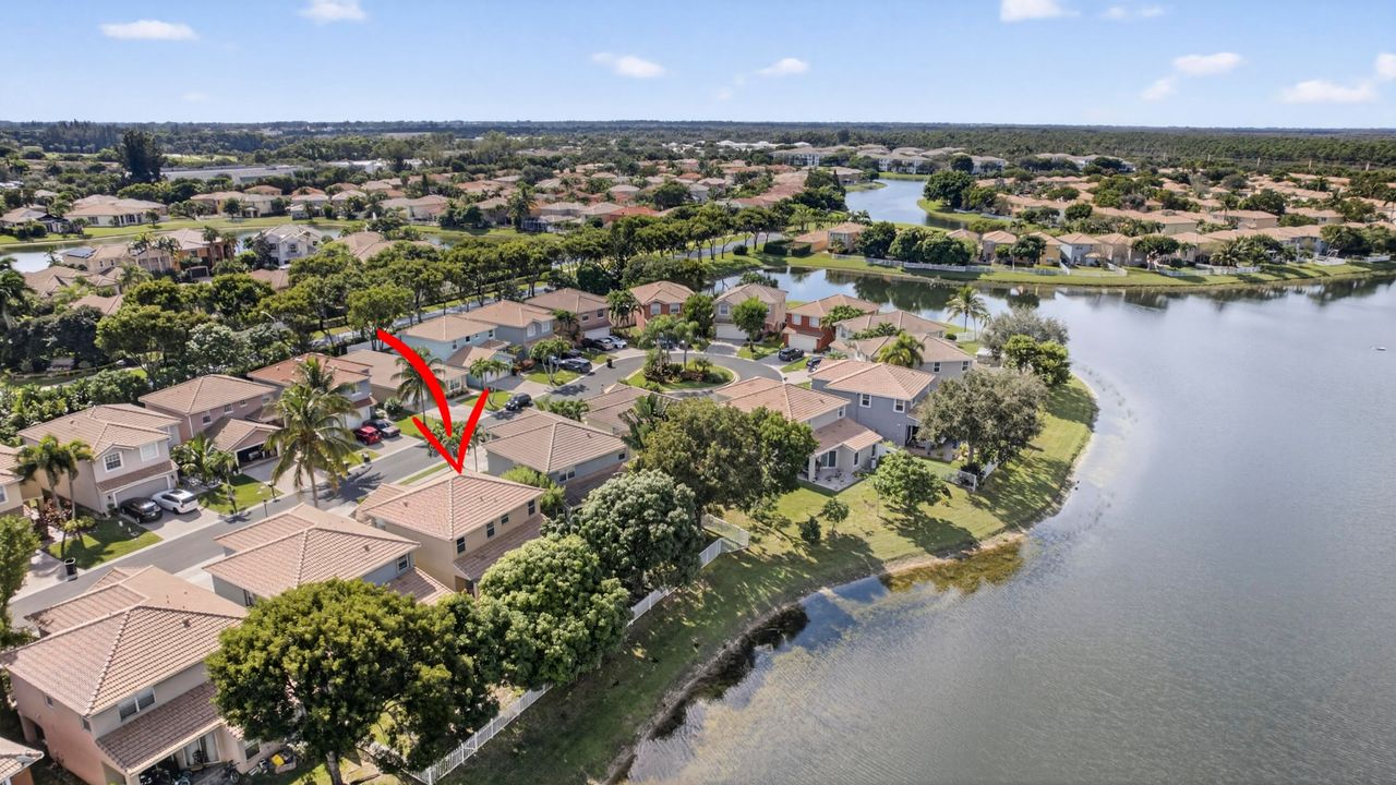 For Sale: $485,000 (3 beds, 2 baths, 2004 Square Feet)