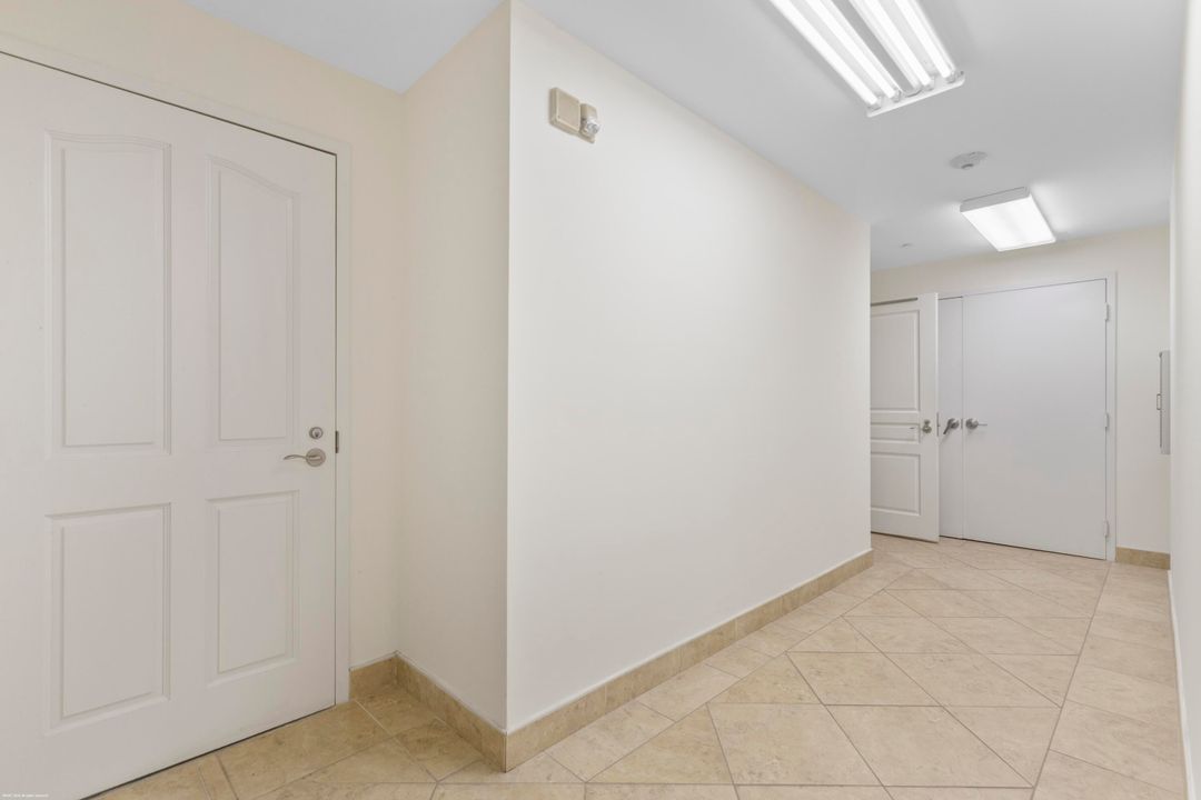 En Venta: $2,499,000 (3 camas, 3 baños, 2801 Pies cuadrados)