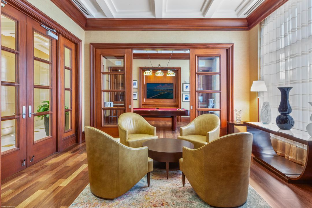 En Venta: $2,499,000 (3 camas, 3 baños, 2801 Pies cuadrados)