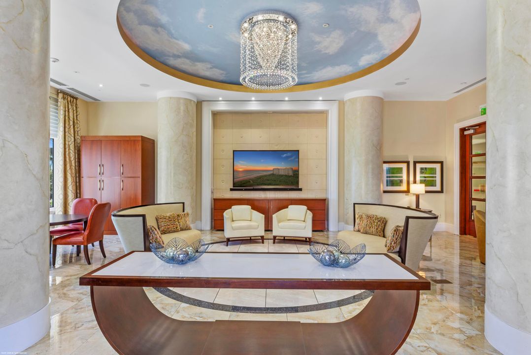 En Venta: $2,499,000 (3 camas, 3 baños, 2801 Pies cuadrados)