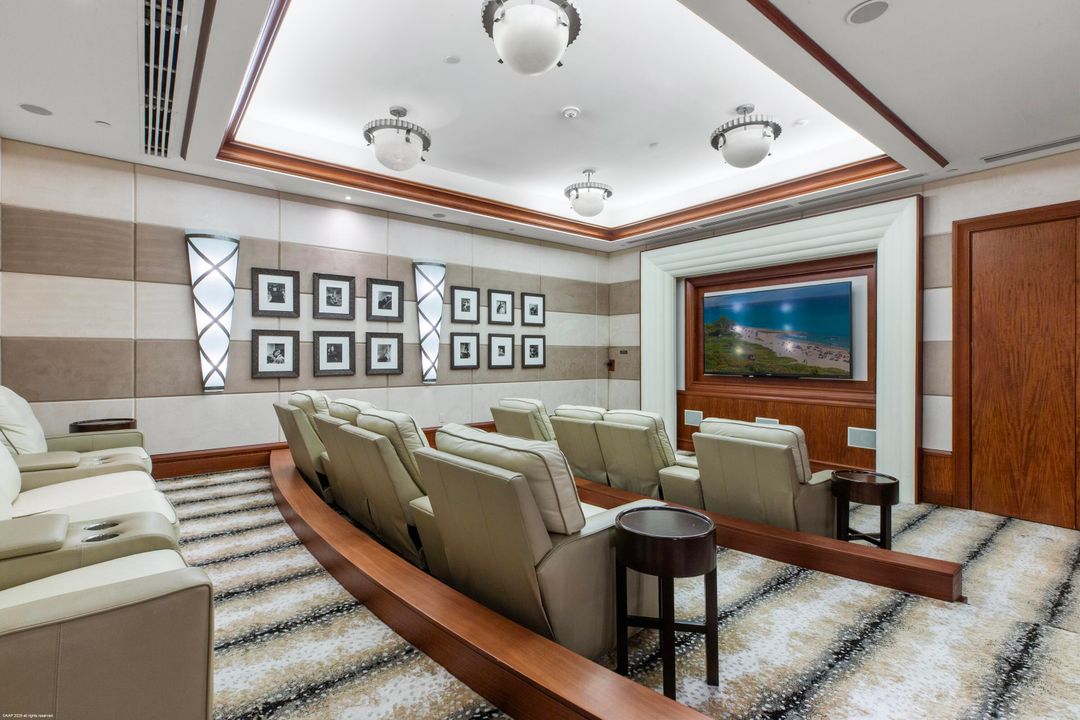 En Venta: $2,499,000 (3 camas, 3 baños, 2801 Pies cuadrados)