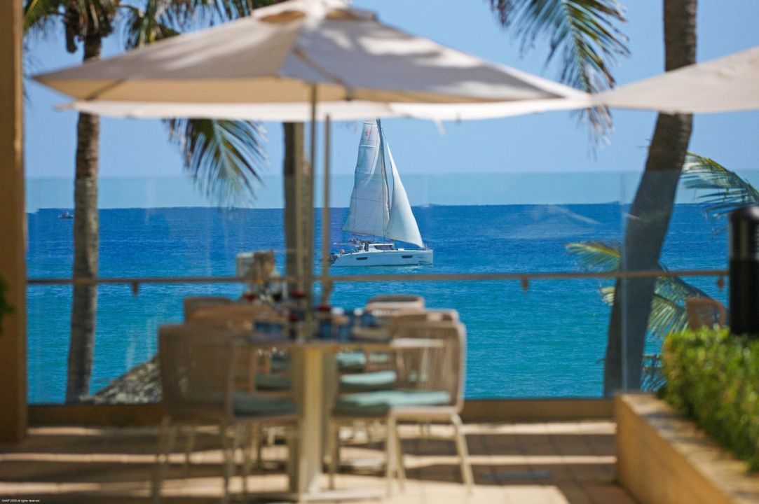 En Venta: $2,499,000 (3 camas, 3 baños, 2801 Pies cuadrados)