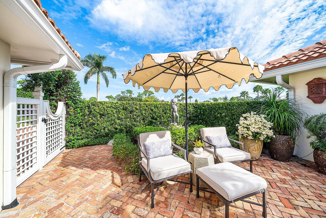 На продажу: $2,149,000 (3 спален, 2 ванн, 2374 Квадратных фут)