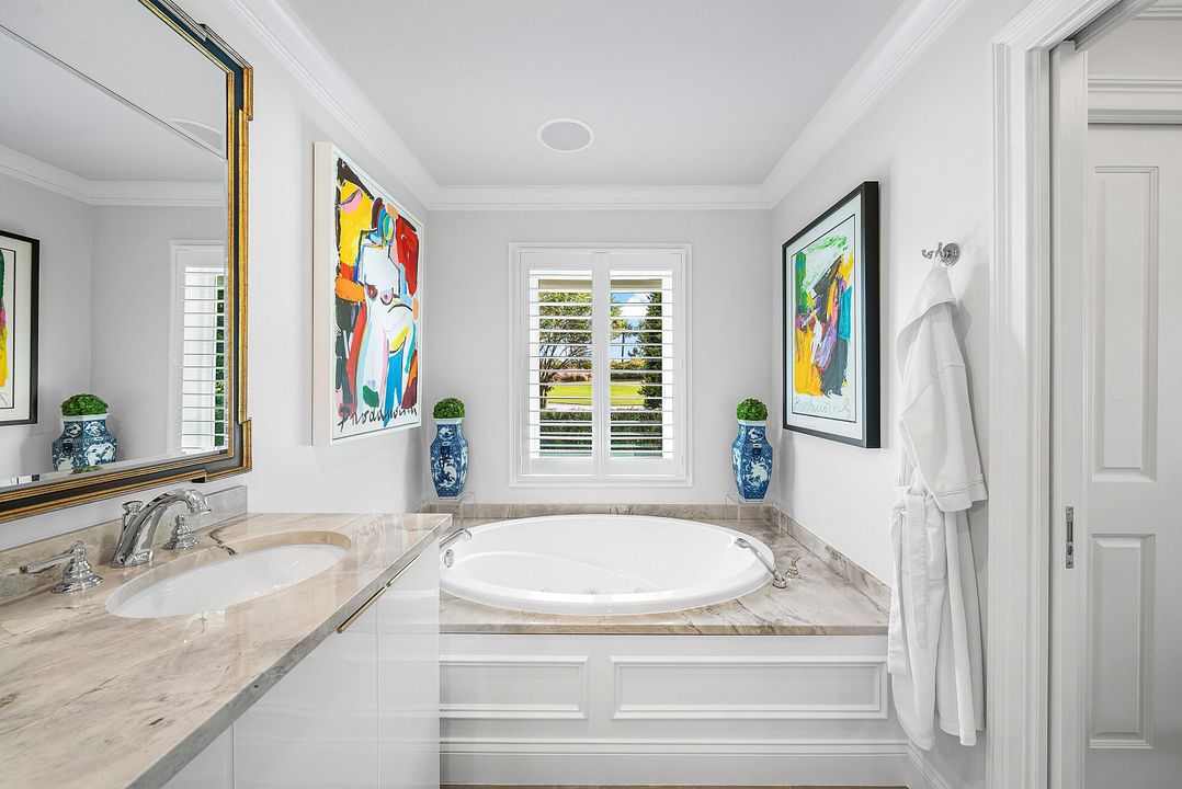 На продажу: $2,149,000 (3 спален, 2 ванн, 2374 Квадратных фут)