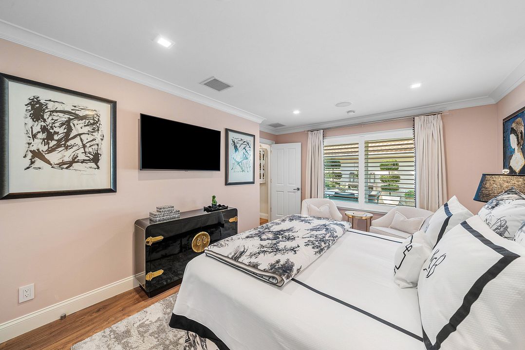 На продажу: $2,149,000 (3 спален, 2 ванн, 2374 Квадратных фут)