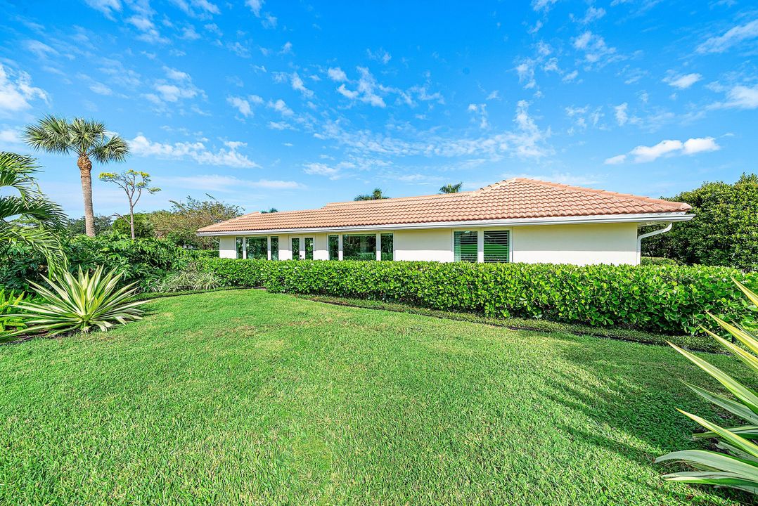 На продажу: $2,149,000 (3 спален, 2 ванн, 2374 Квадратных фут)