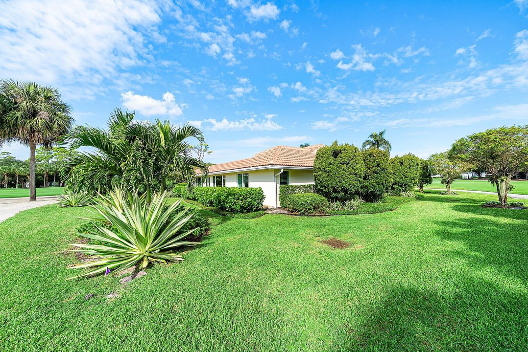 На продажу: $2,149,000 (3 спален, 2 ванн, 2374 Квадратных фут)