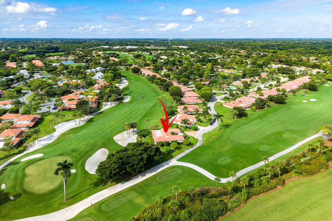 На продажу: $2,149,000 (3 спален, 2 ванн, 2374 Квадратных фут)