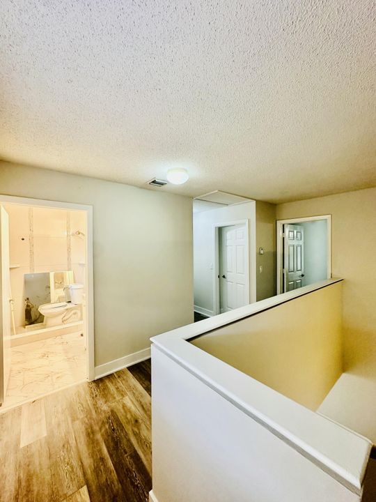 出租: $2,800 (3 贝兹, 2 浴室, 1365 平方英尺)