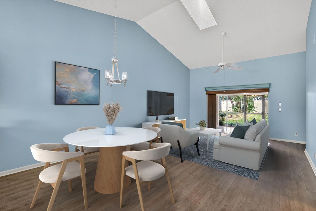 待售: $329,000 (2 贝兹, 2 浴室, 1306 平方英尺)