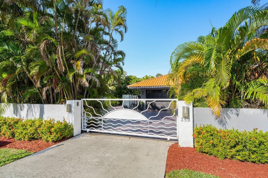 En Venta: $2,375,000 (3 camas, 3 baños, 2122 Pies cuadrados)