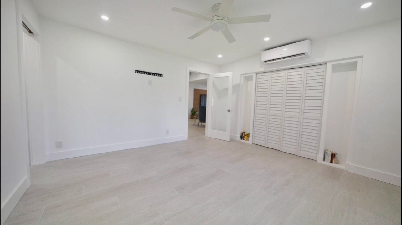 For Rent: $4,999 (2 beds, 2 baths, 1862 Square Feet)