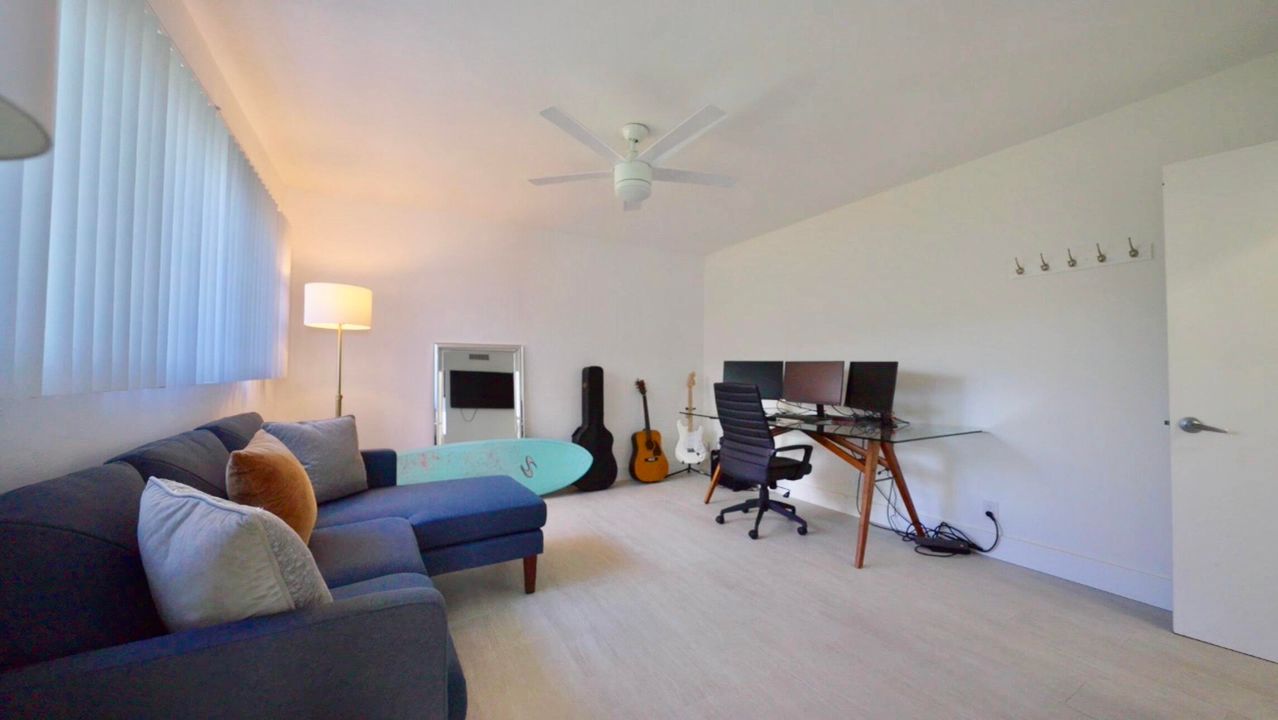 For Rent: $4,999 (2 beds, 2 baths, 1862 Square Feet)