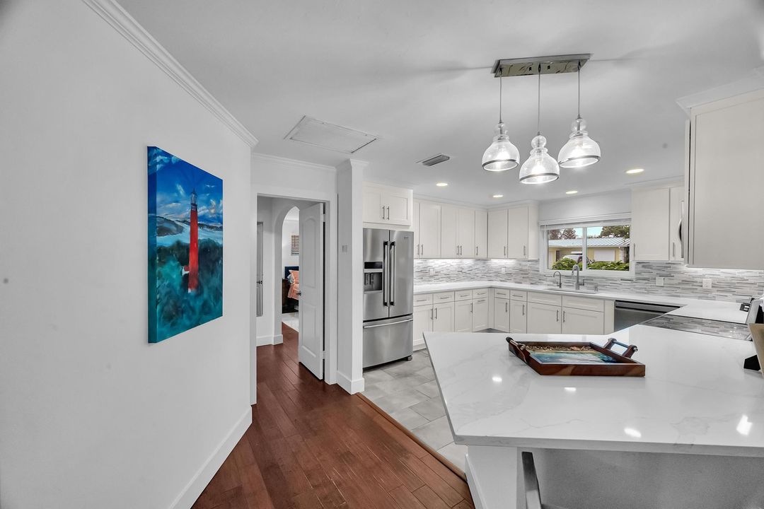 En Venta: $945,000 (3 camas, 2 baños, 1716 Pies cuadrados)