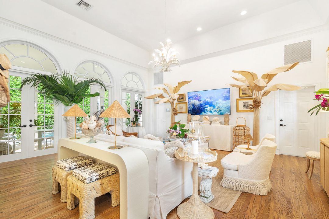 На продажу: $6,250,000 (4 спален, 4 ванн, 3957 Квадратных фут)