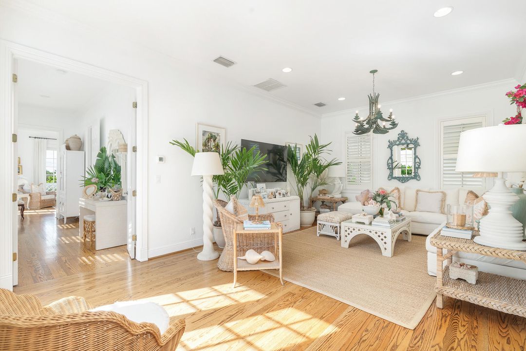 На продажу: $6,250,000 (4 спален, 4 ванн, 3957 Квадратных фут)