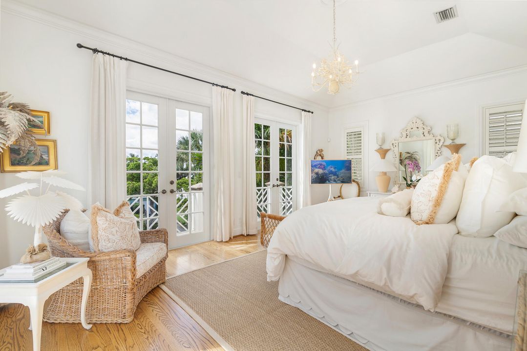 На продажу: $6,250,000 (4 спален, 4 ванн, 3957 Квадратных фут)