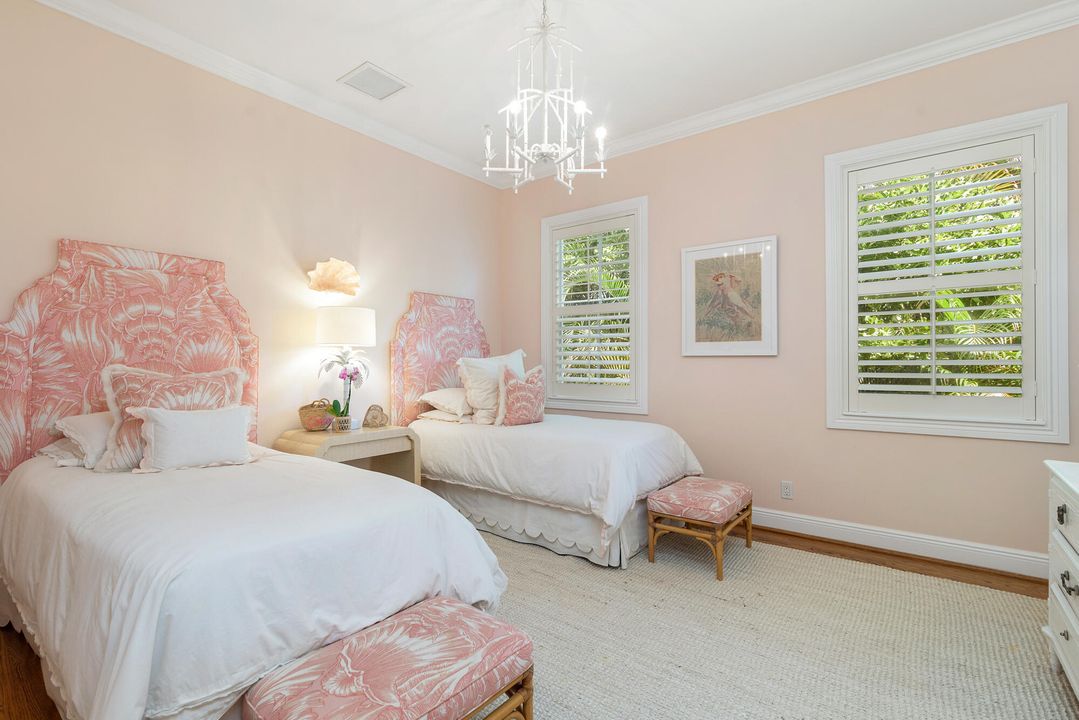 На продажу: $6,250,000 (4 спален, 4 ванн, 3957 Квадратных фут)