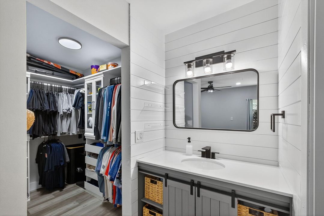 待售: $355,000 (2 贝兹, 2 浴室, 1092 平方英尺)