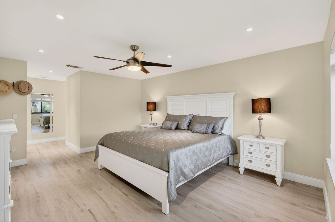 For Sale: $315,000 (2 beds, 2 baths, 1216 Square Feet)