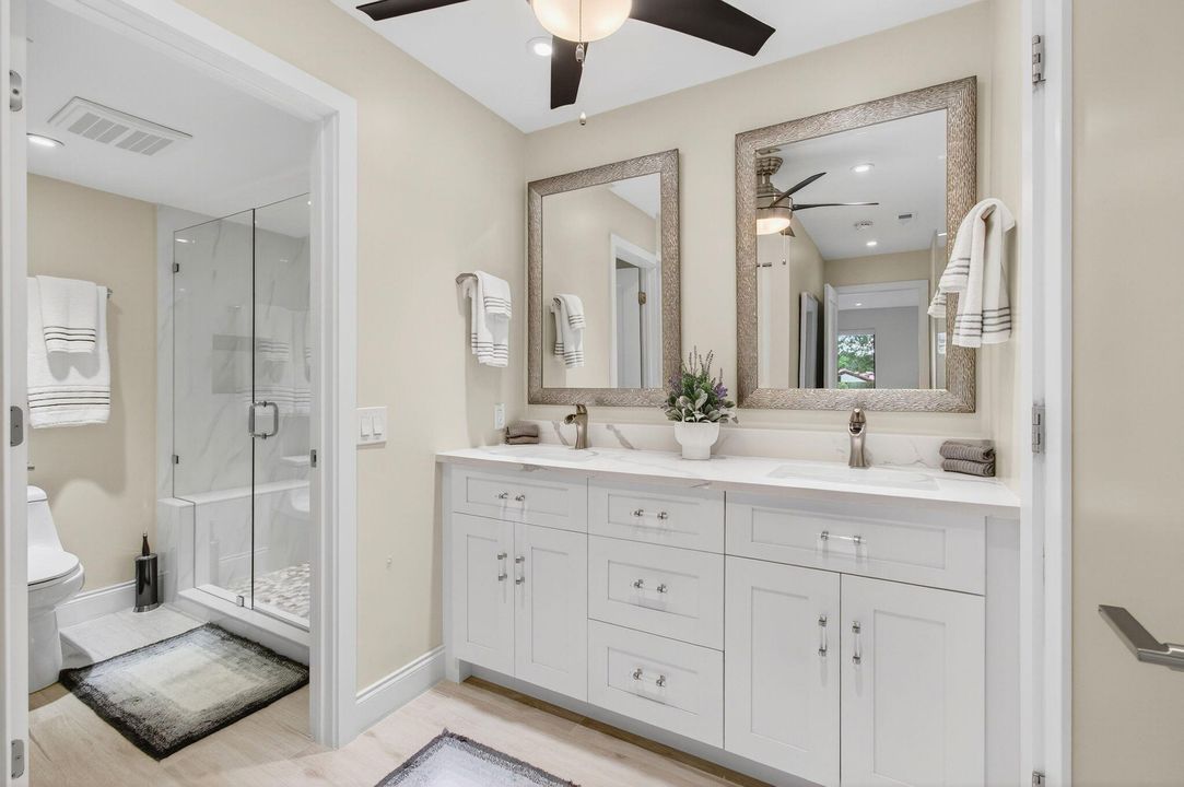 For Sale: $315,000 (2 beds, 2 baths, 1216 Square Feet)