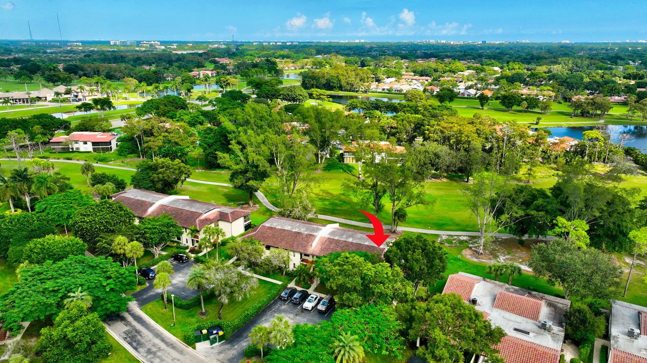 For Sale: $315,000 (2 beds, 2 baths, 1216 Square Feet)