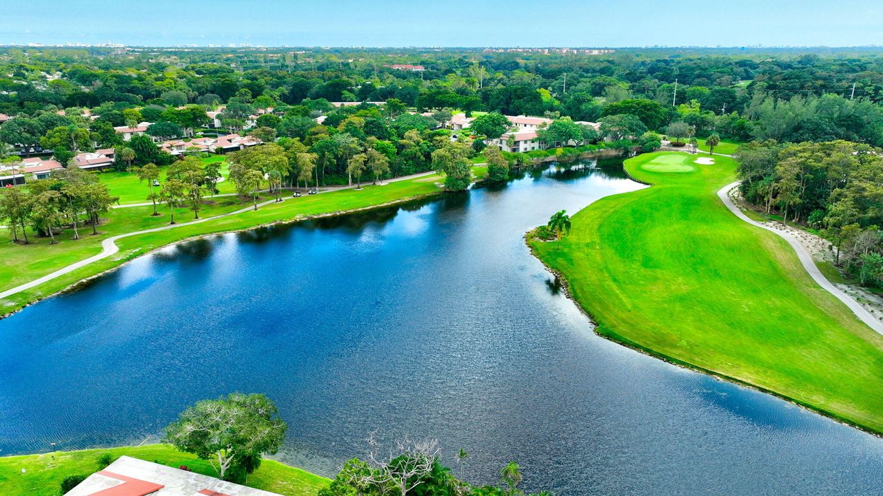 For Sale: $315,000 (2 beds, 2 baths, 1216 Square Feet)