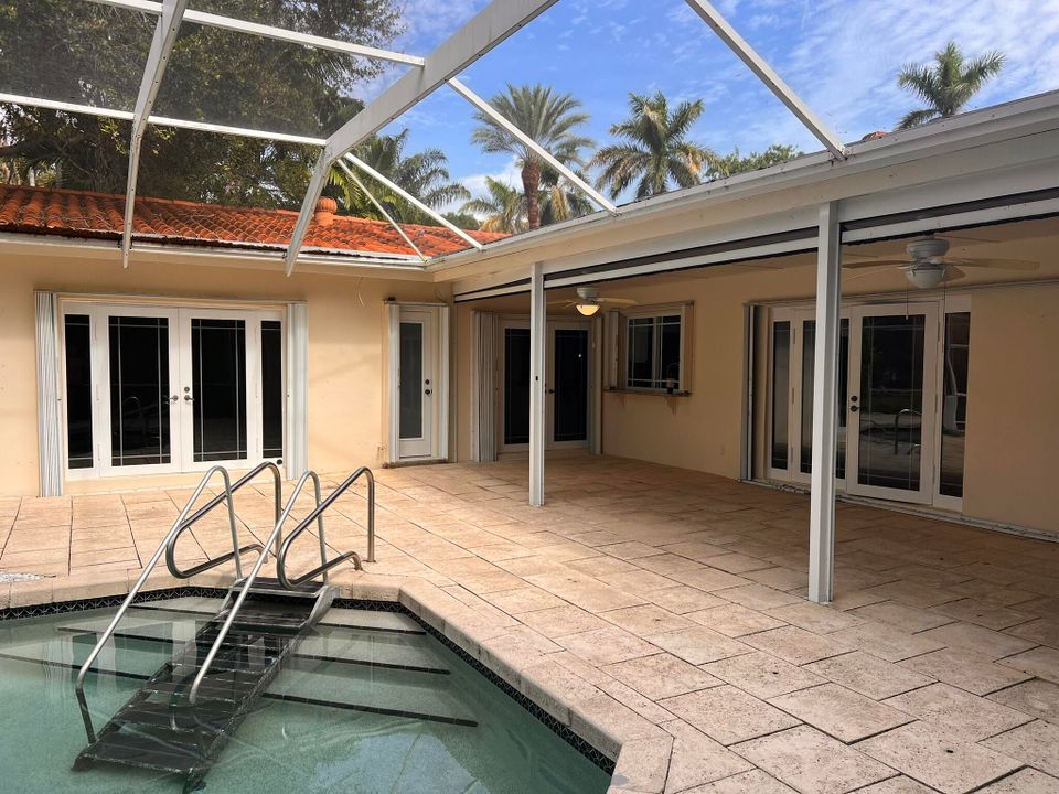 En Venta: $1,260,000 (4 camas, 2 baños, 1894 Pies cuadrados)