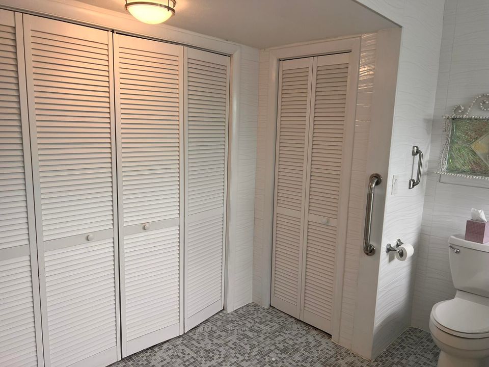 En Venta: $1,260,000 (4 camas, 2 baños, 1894 Pies cuadrados)