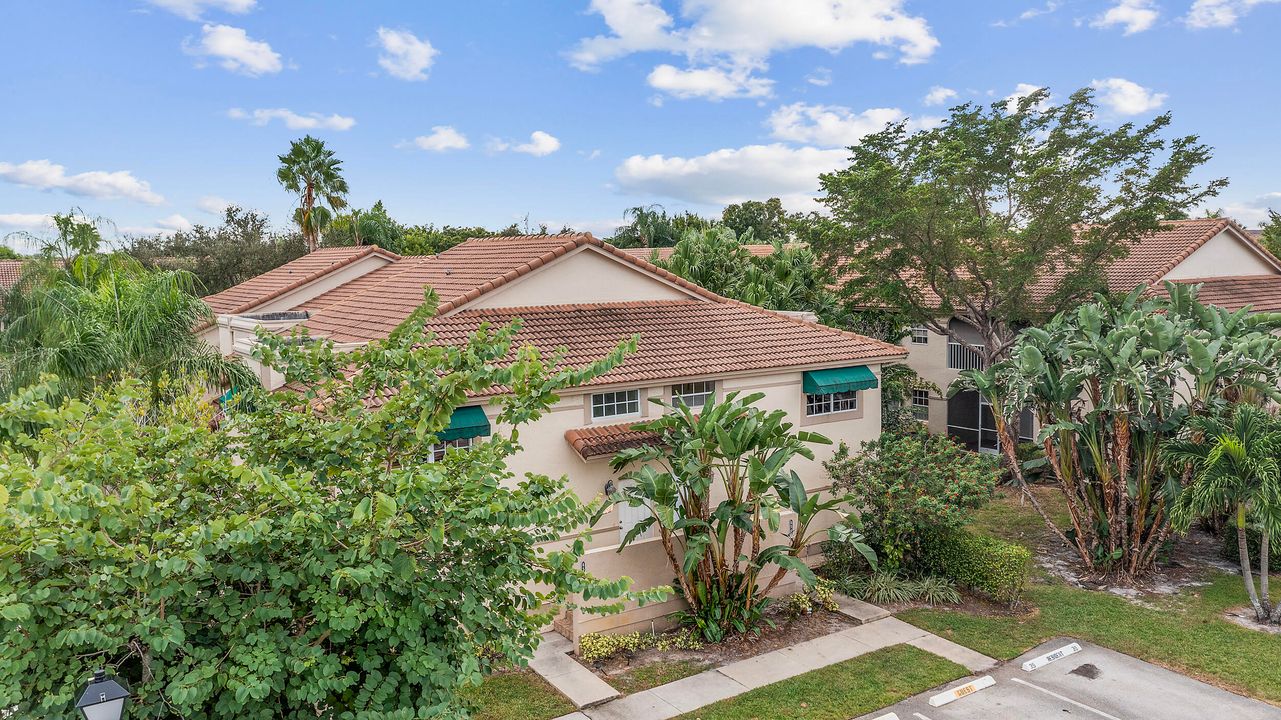 На продажу: $430,000 (3 спален, 2 ванн, 1227 Квадратных фут)