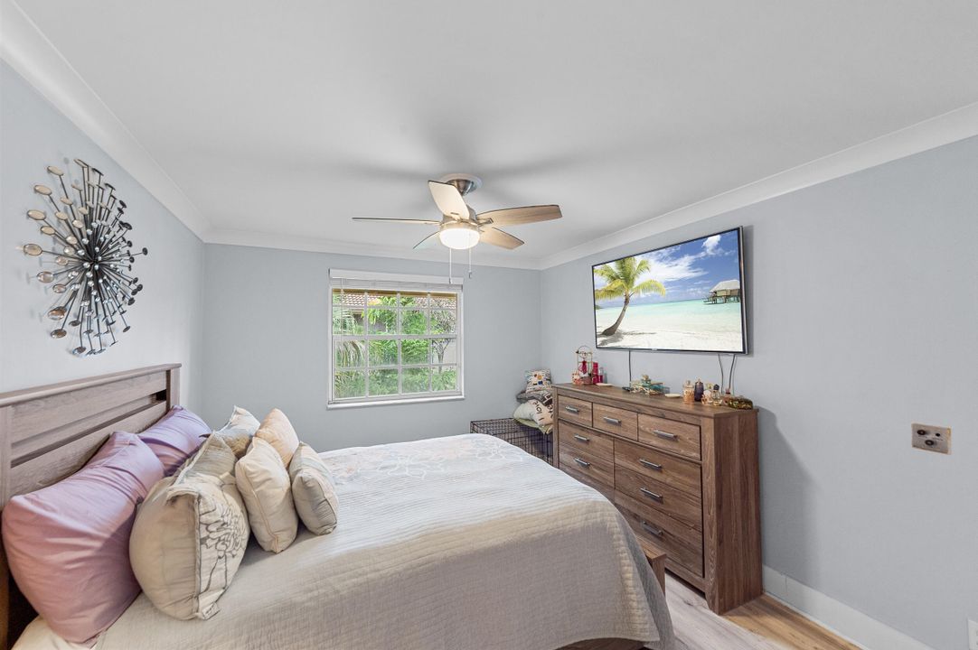 На продажу: $430,000 (3 спален, 2 ванн, 1227 Квадратных фут)