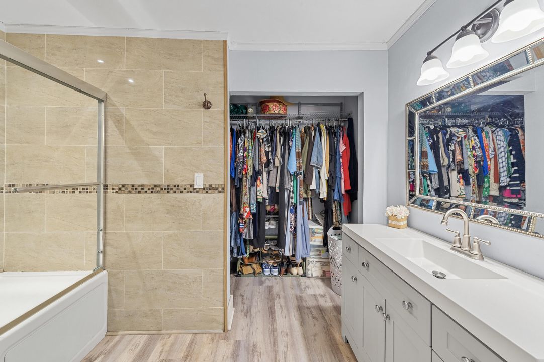 На продажу: $430,000 (3 спален, 2 ванн, 1227 Квадратных фут)