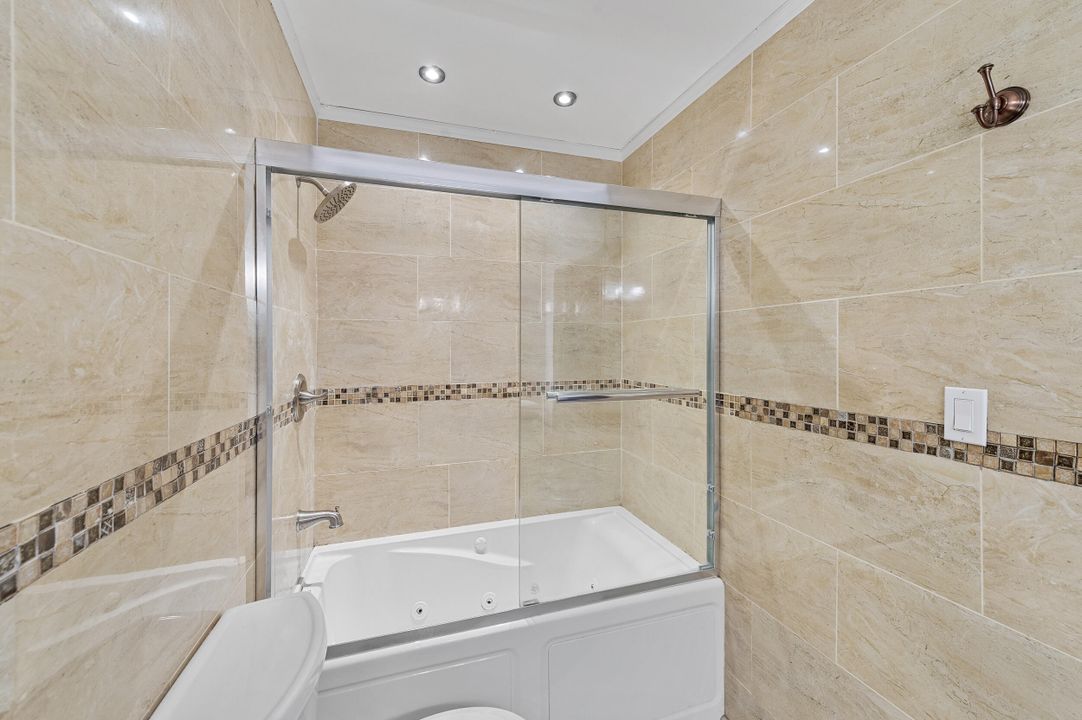 На продажу: $430,000 (3 спален, 2 ванн, 1227 Квадратных фут)