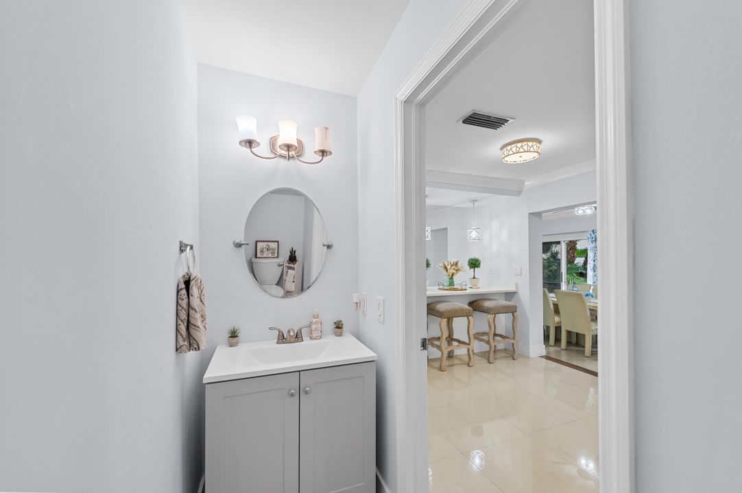 На продажу: $430,000 (3 спален, 2 ванн, 1227 Квадратных фут)